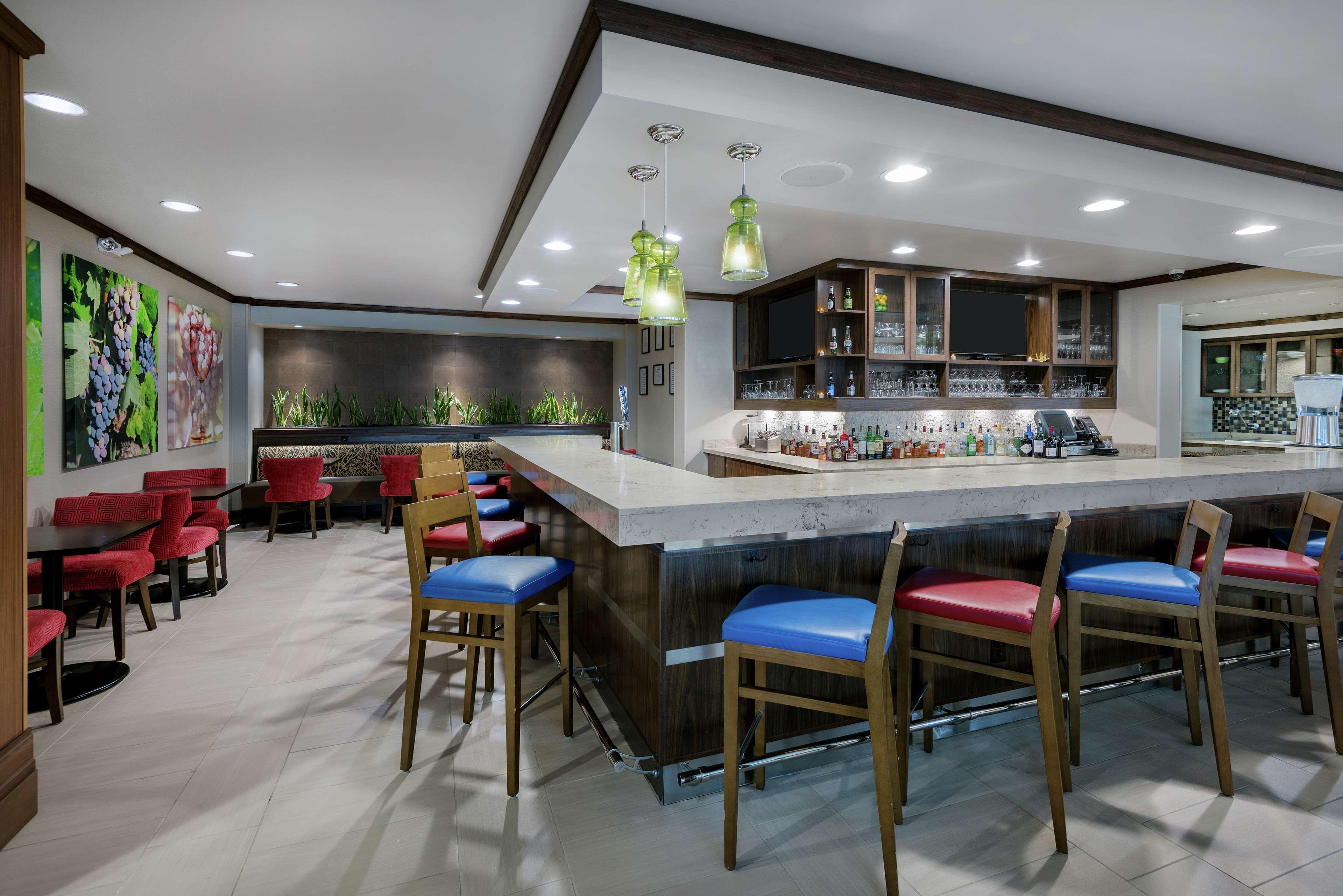 Hilton Garden Inn San Antonio/Rim Pass Drive Экстерьер фото