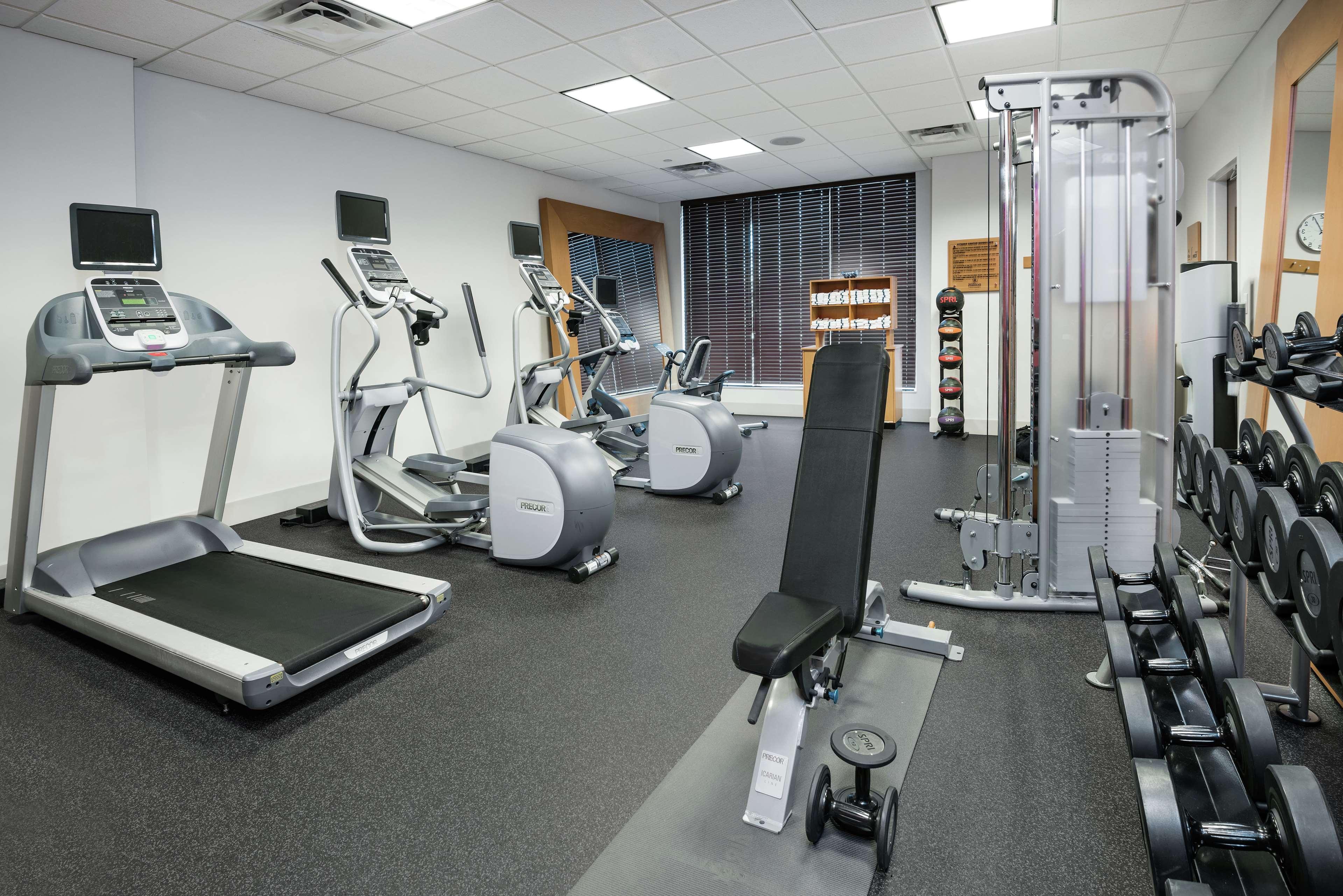 Hilton Garden Inn San Antonio/Rim Pass Drive Экстерьер фото