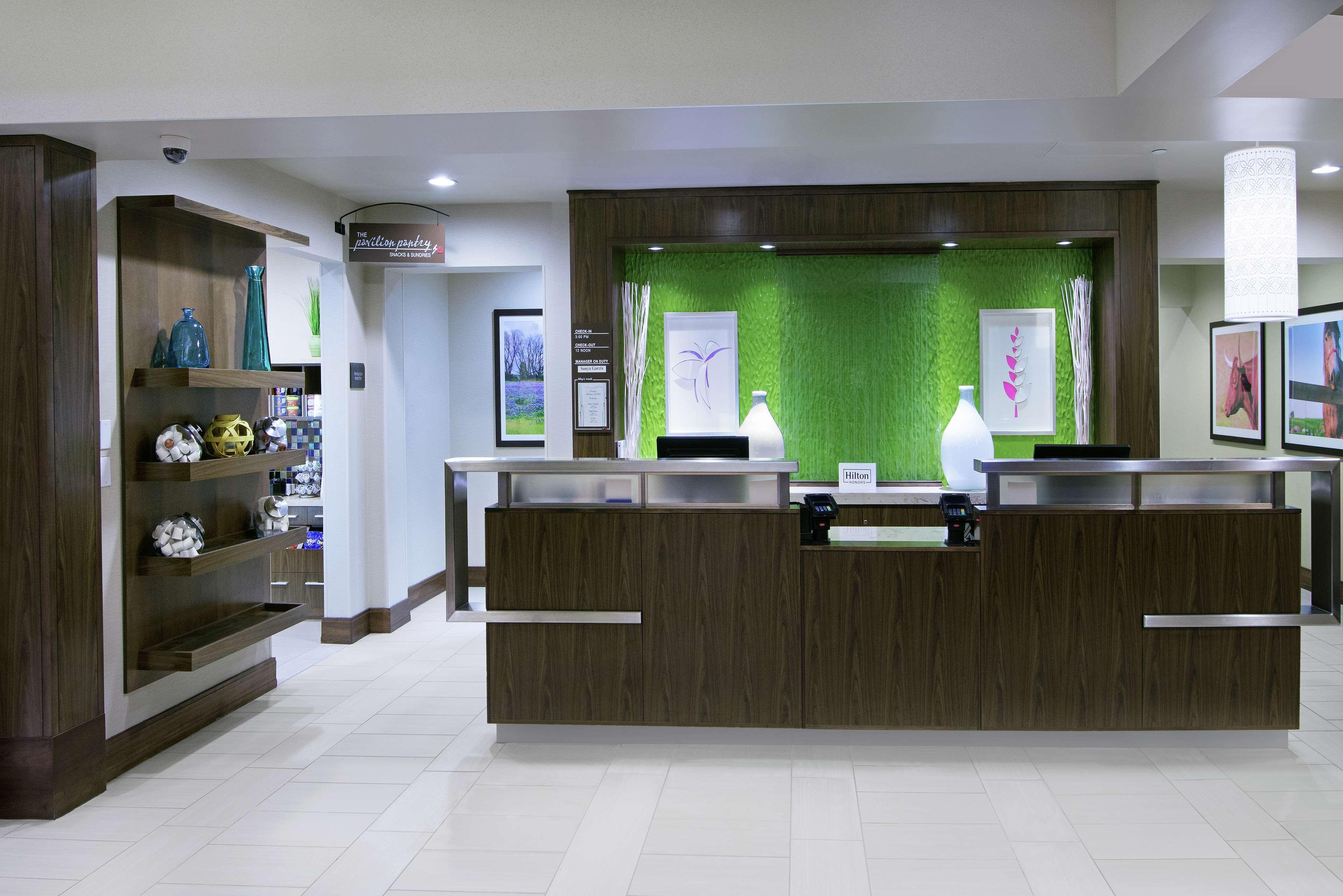 Hilton Garden Inn San Antonio/Rim Pass Drive Экстерьер фото