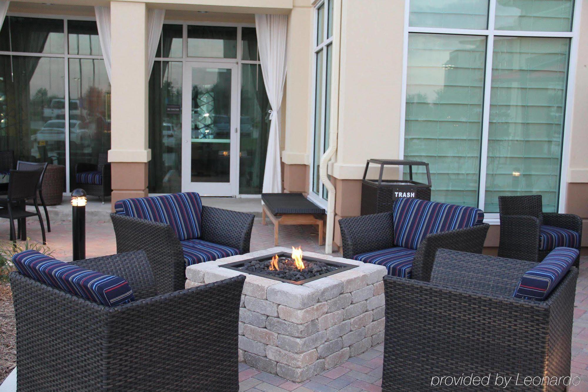 Hilton Garden Inn San Antonio/Rim Pass Drive Экстерьер фото